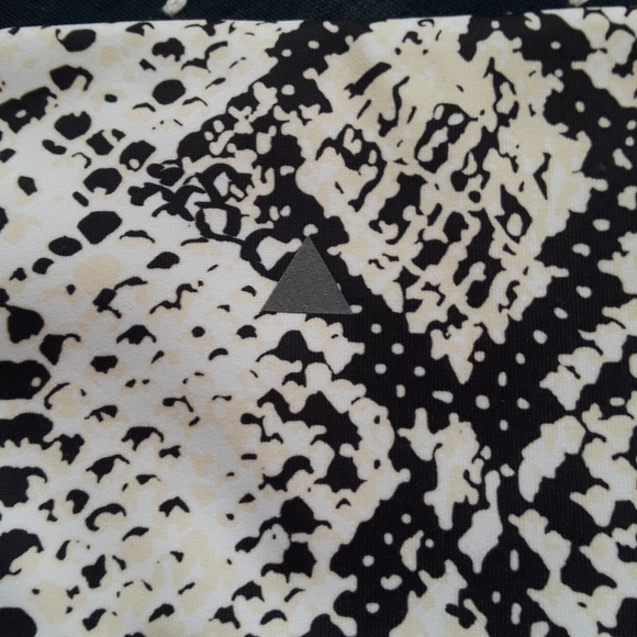 Balance Athletica| Rider Shorts Python Bike Shorts - Picture 2 of 5